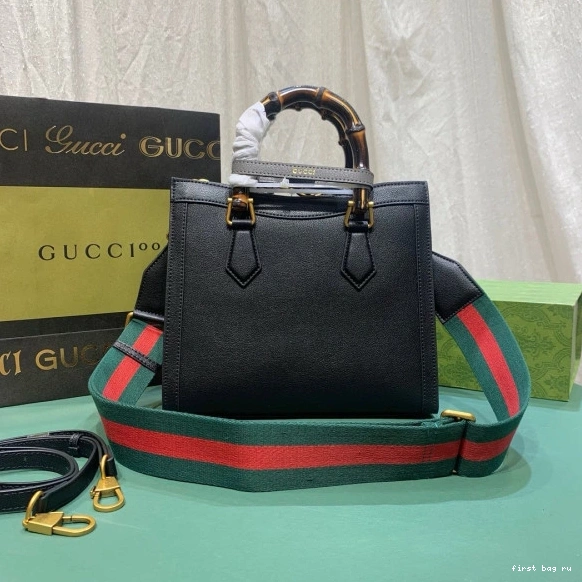 First bag ru bag Diana tote GUCCI small 0812